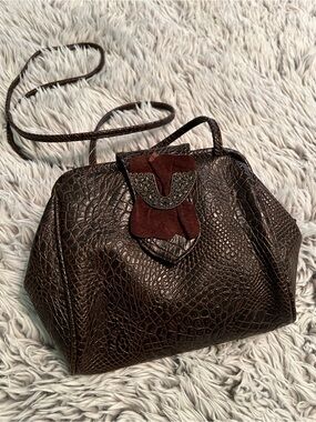 VINTAGE 80’s Brown Faux Leather Croc-Embossed Women’s Crossbody Bag